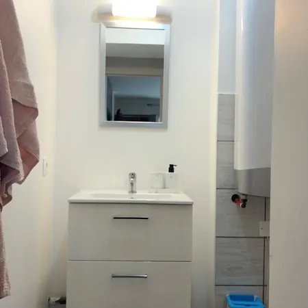 Avec Jardin Terrasse Et Parking Prive